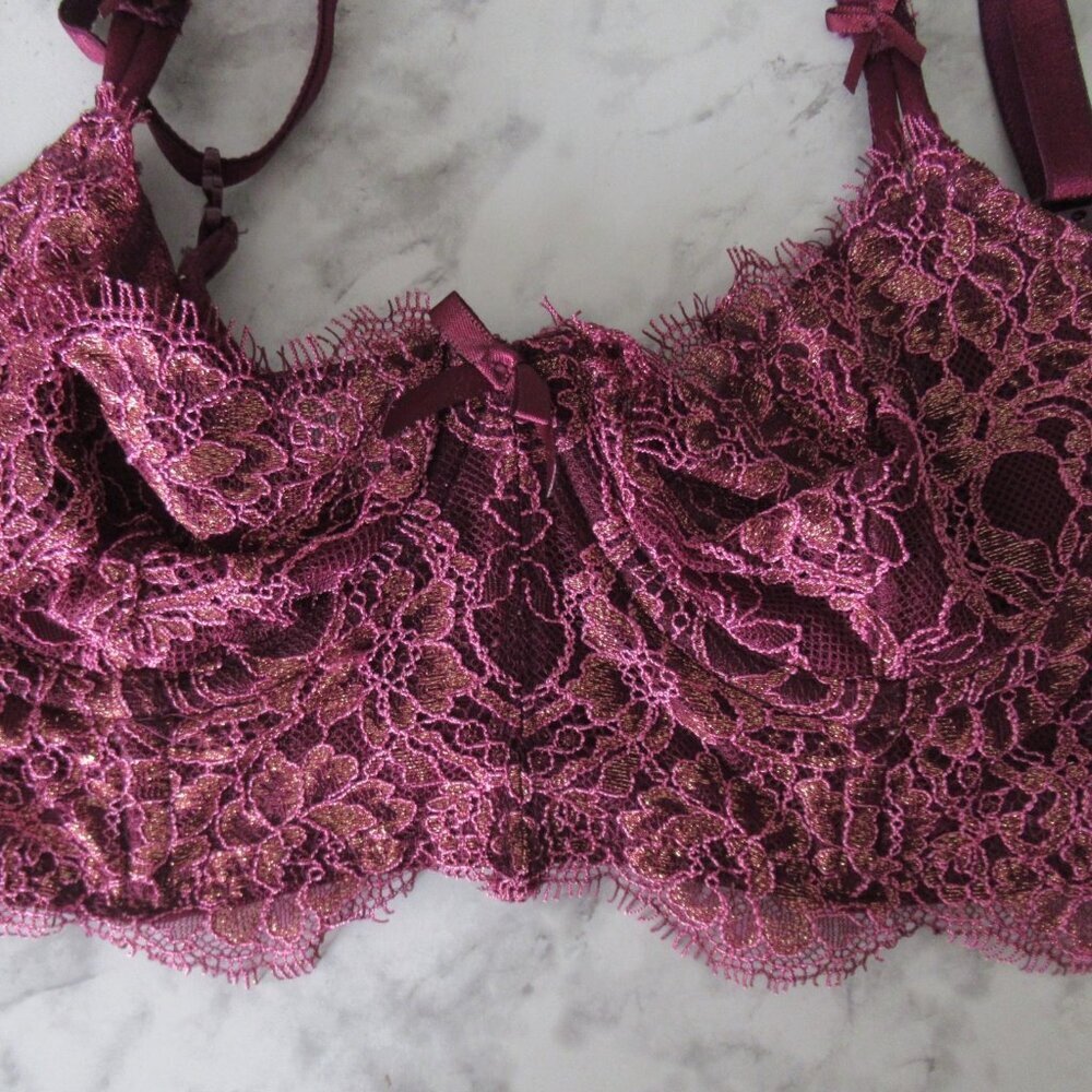 Victorias‎ Secret Bra 32B Push Up Without Padding Purple Lace Underwire - Picture 3 of 7